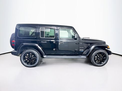 Used 2021 Jeep Wrangler Sahara w/ Cold Weather Group image 10
