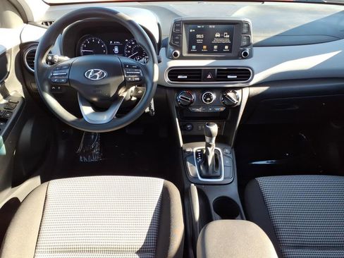 Used 2020 Hyundai Kona SE image 8