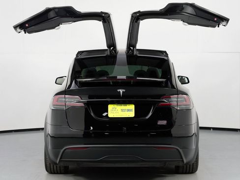 Used 2022 Tesla Model X Plaid image 49