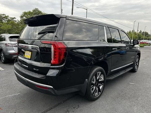 Used 2021 GMC Yukon XL SLT w/ SLT Luxury Plus Package AWD/4WD image 5