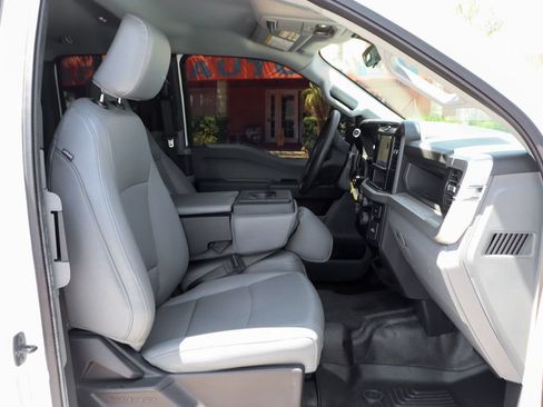 Used 2025 Ford F350 XL w/ XL Chrome Package RWD image 38