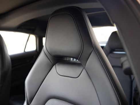 Certified 2025 Porsche Panamera 4 AWD/4WD image 22