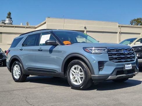 Used 2026 Ford Explorer Active RWD image 33