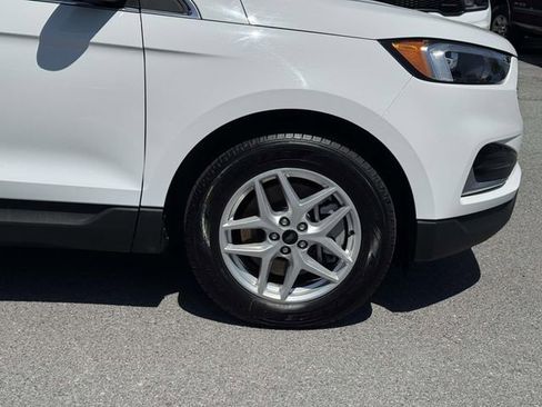 Used 2024 Ford Edge SEL AWD/4WD image 8