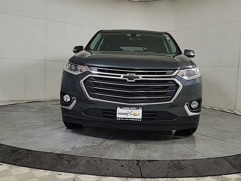 Used 2019 Chevrolet Traverse LT image 2