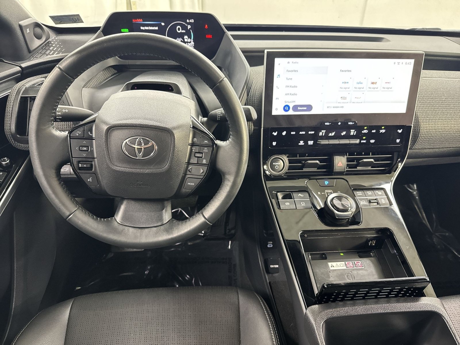 Used 2024 Toyota bZ4X AWD w/ Weather Package image 35