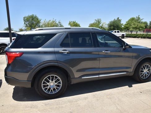 Used 2020 Ford Explorer Platinum w/ Premium Technology Package AWD/4WD image 5