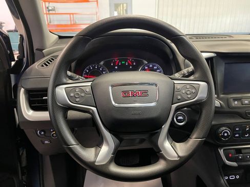 Used 2024 GMC Terrain SLE image 19