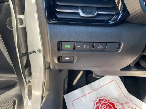 New 2025 Nissan Sentra SR image 19