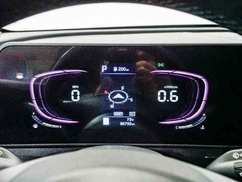 Used 2023 Kia Sportage EX image 24