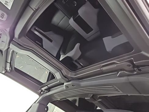 New 2025 GMC Hummer EV 3X w/ Extreme Off-Road Package image 32