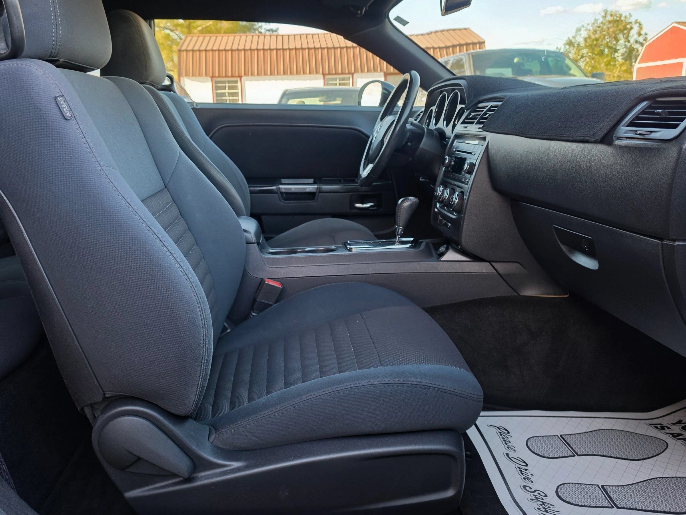 Used 2014 Dodge Challenger SXT RWD image 26