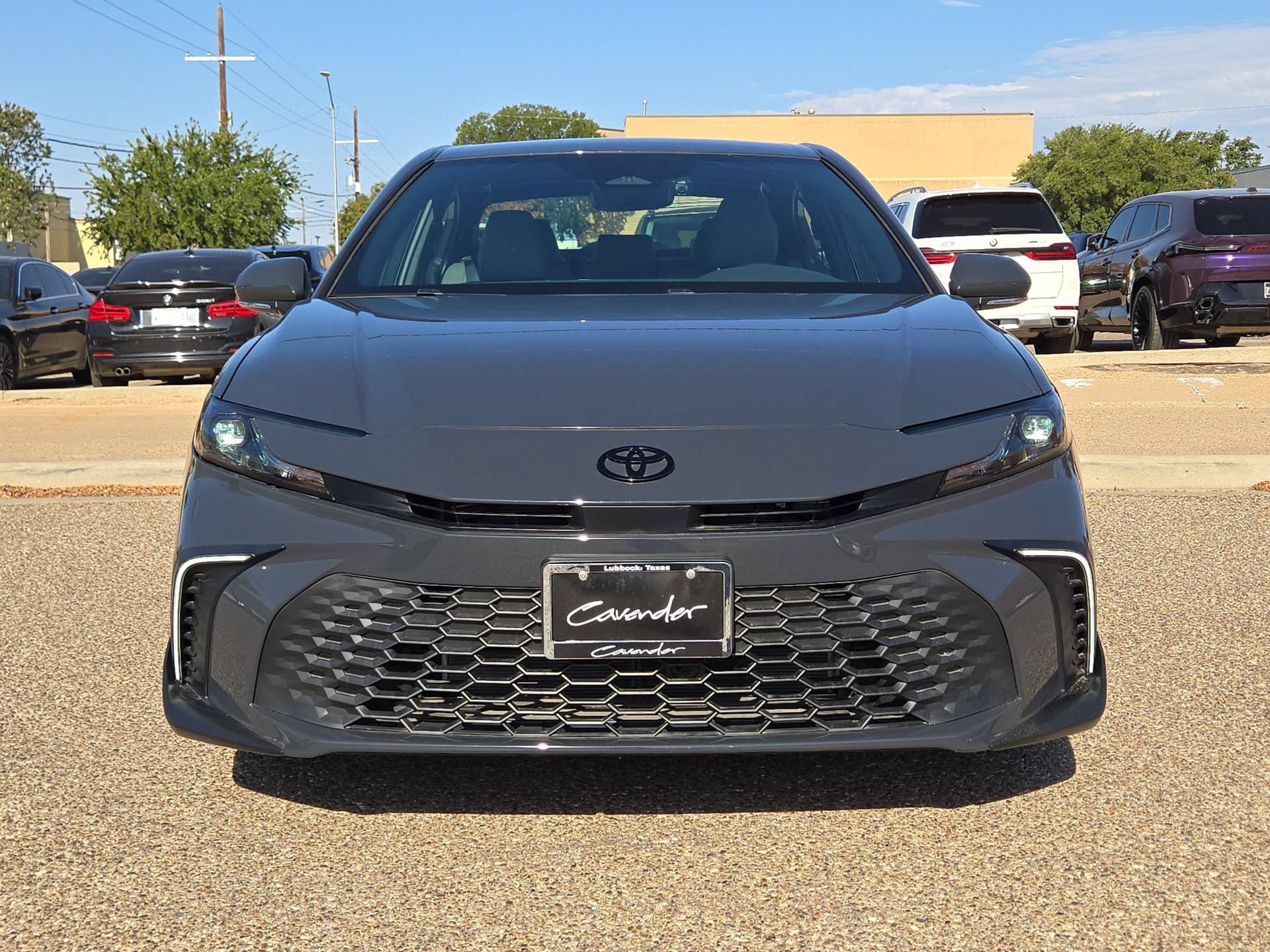 Used 2026 Toyota Camry SE FWD image 10
