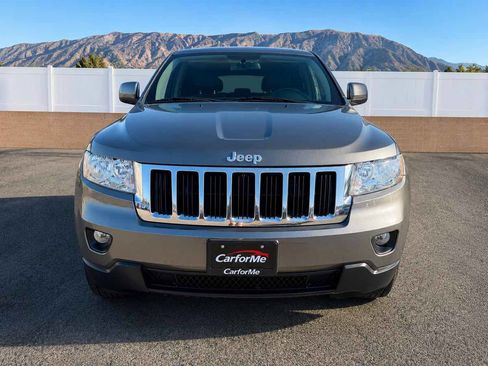 Used 2012 Jeep Grand Cherokee Laredo RWD image 2