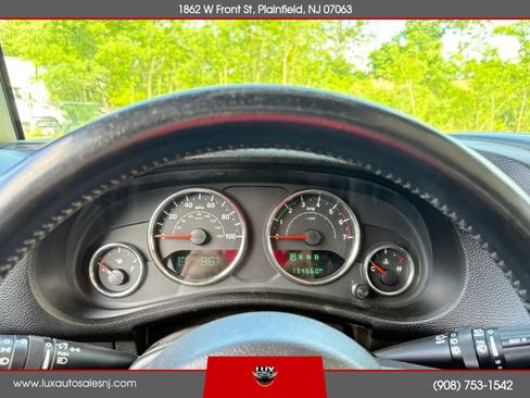 Used 2015 Jeep Wrangler Unlimited Sport w/ Quick Order Package 24S AWD/4WD image 24