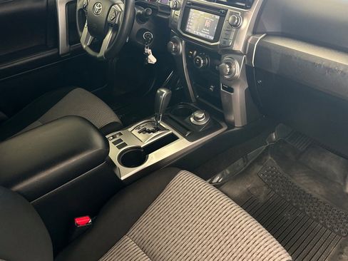 Used 2018 Toyota 4Runner SR5 image 17