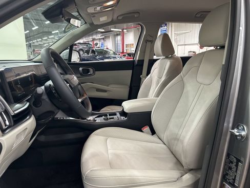New 2026 Kia Sorento EX AWD/4WD image 10