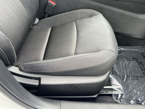 Used 2025 Nissan Altima 2.5 SV FWD image 18