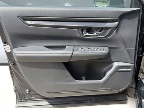 Used 2025 Honda CR-V LX image 21