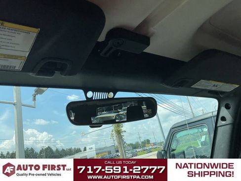 Used 2015 Jeep Wrangler Sport AWD/4WD image 14