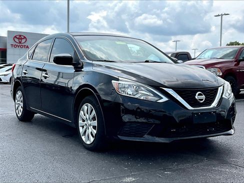 Used 2016 Nissan Sentra S FWD image 3