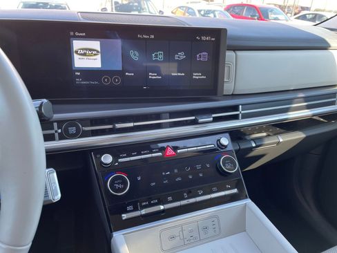 Used 2025 Hyundai Santa Fe SEL image 17