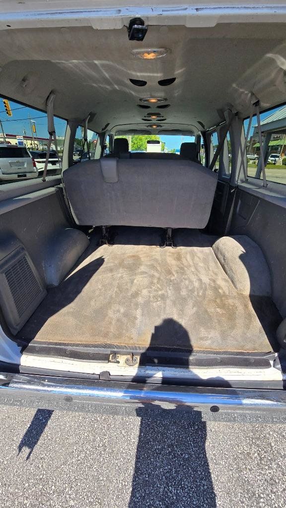 Used 2014 Ford E-150 and Econoline 150 Wagon RWD image 20