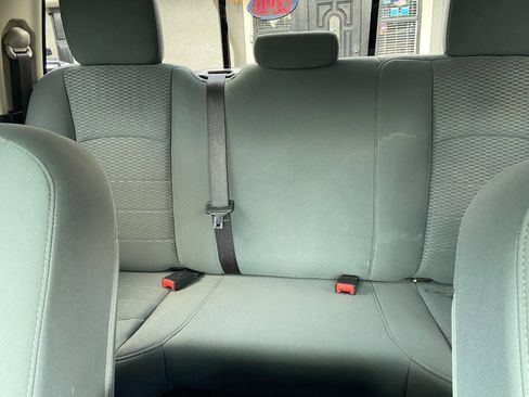 Used 2015 RAM 1500 Classic SLT image 17