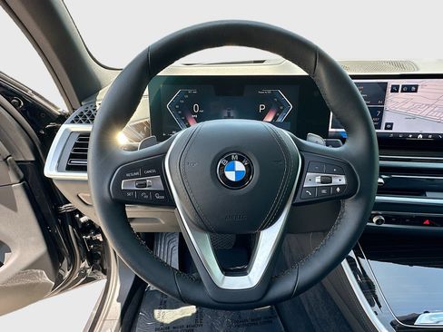 Certified 2025 BMW X5 xDrive40i image 11