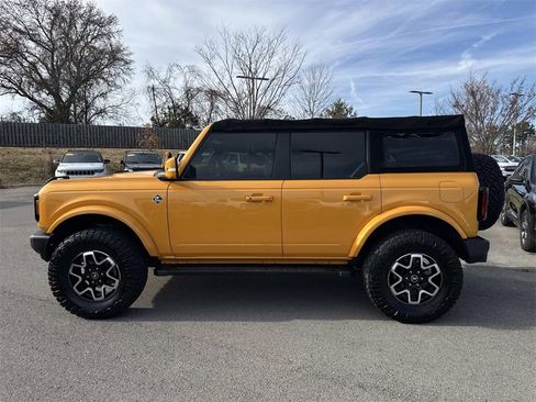 Used 2022 Ford Bronco Outer Banks image 5