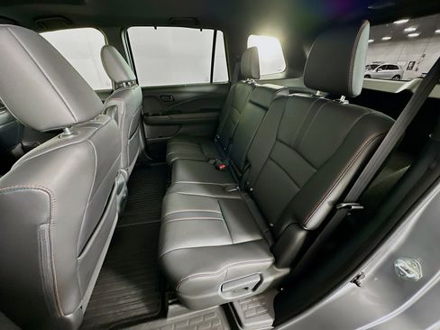 Used 2023 Honda Passport TrailSport image 29