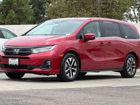 Certified 2025 Honda Odyssey EX-L image 11