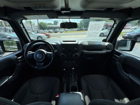 Used 2014 Jeep Wrangler Unlimited Sport w/ Quick Order Package 24S AWD/4WD image 22