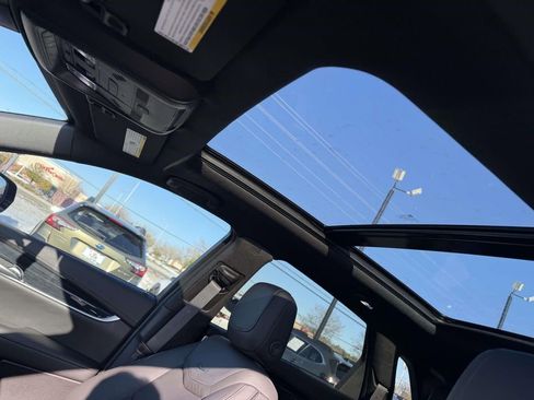 New 2026 Cadillac XT5 Premium Luxury w/ Driver Assist Package FWD image 17