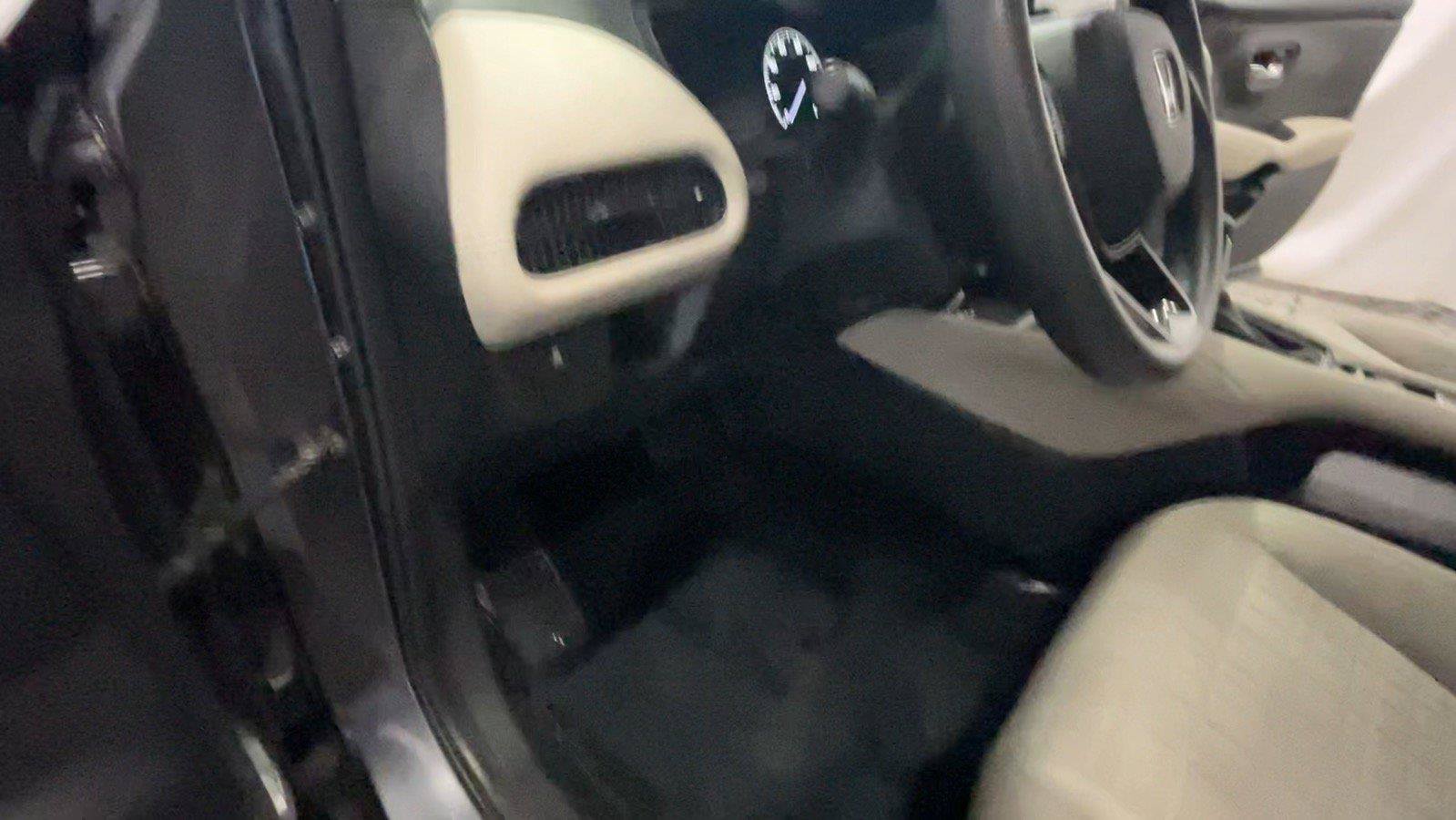 Certified 2024 Honda HR-V LX image 33