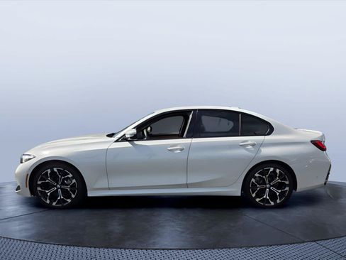 Used 2026 BMW 330i Sedan w/ M Sport Package RWD image 3