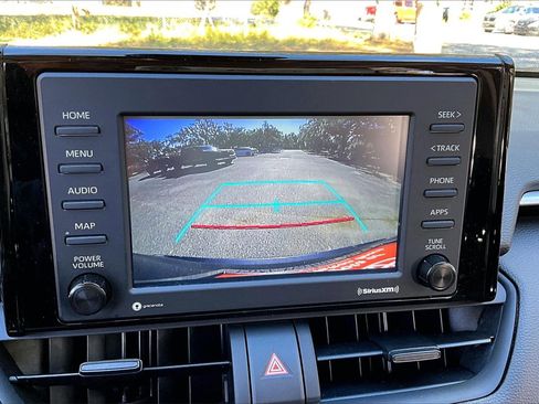 Used 2021 Toyota RAV4 XLE image 13