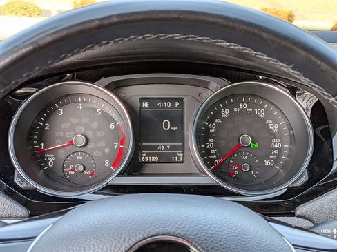 Used 2017 Volkswagen Jetta SEL image 22