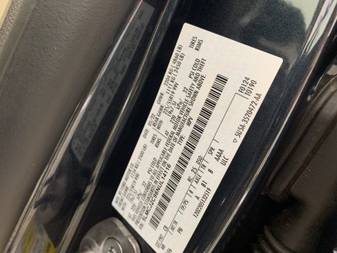 Used 2022 Lincoln Corsair Reserve image 13