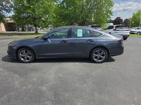 Used 2023 Honda Accord EX image 4