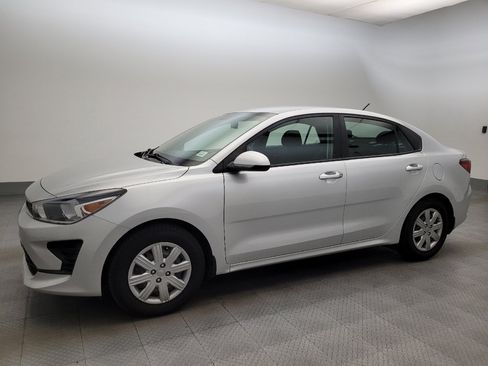 Used 2022 Kia Rio S FWD image 2