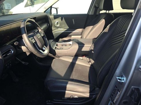 Used 2026 Hyundai Palisade SEL FWD image 6