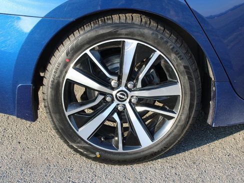 Used 2023 Nissan Maxima SL image 40