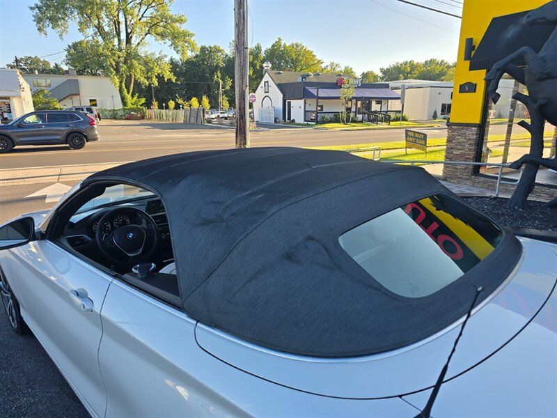 Used 2018 BMW 230i Convertible RWD image 23