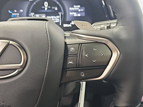 New 2026 Lexus RX 450h AWD image 17
