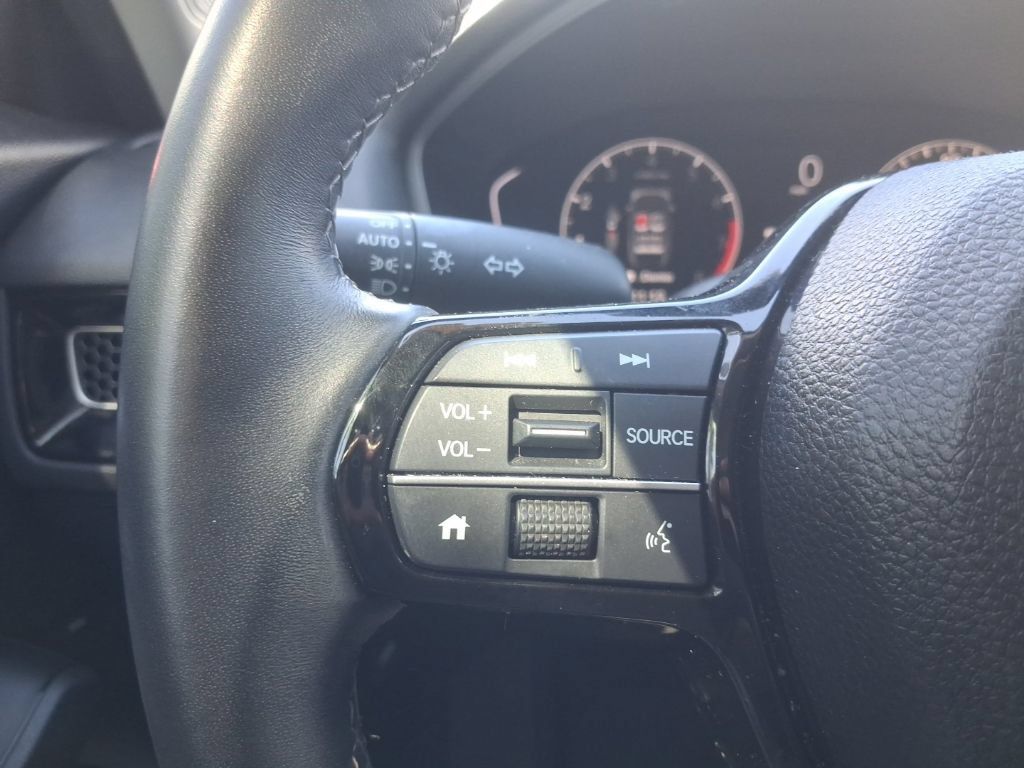 Certified 2023 Honda Civic EX image 27