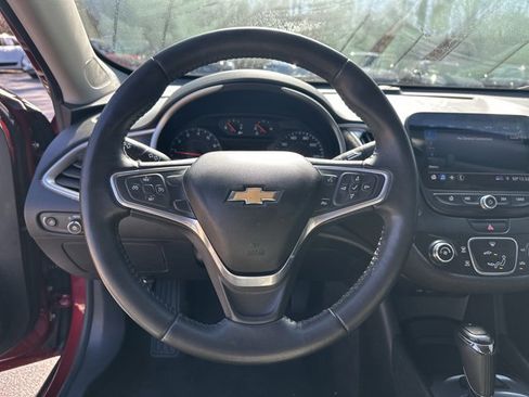 Used 2019 Chevrolet Malibu RS image 22