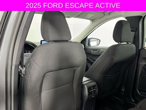 Used 2025 Ford Escape Active AWD/4WD image 16