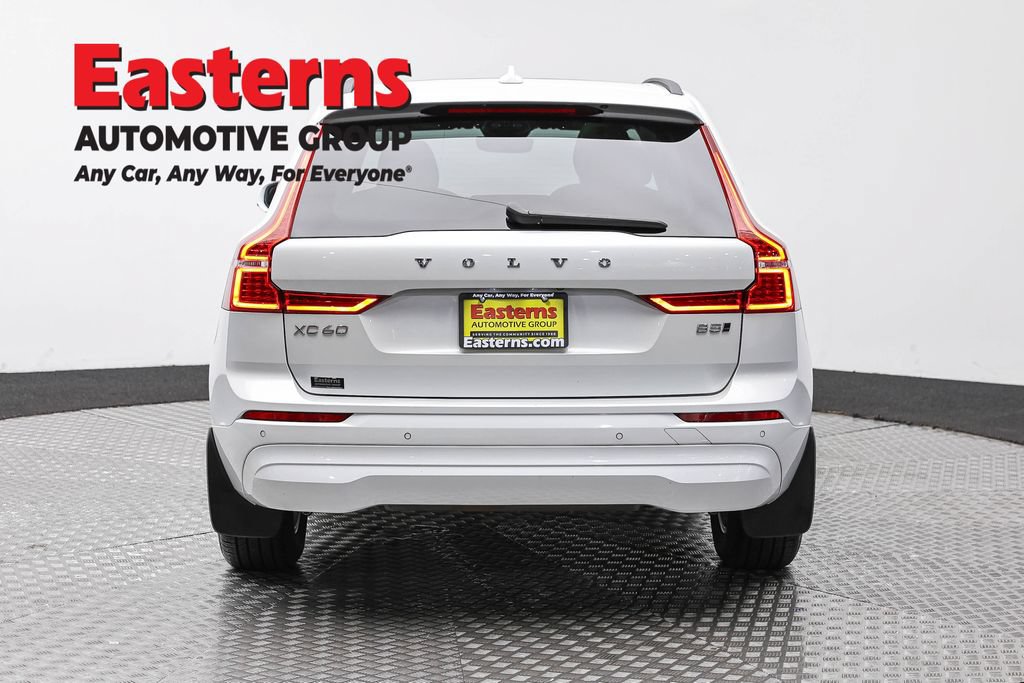 Used 2022 Volvo XC60 B5 Momentum AWD/4WD image 7