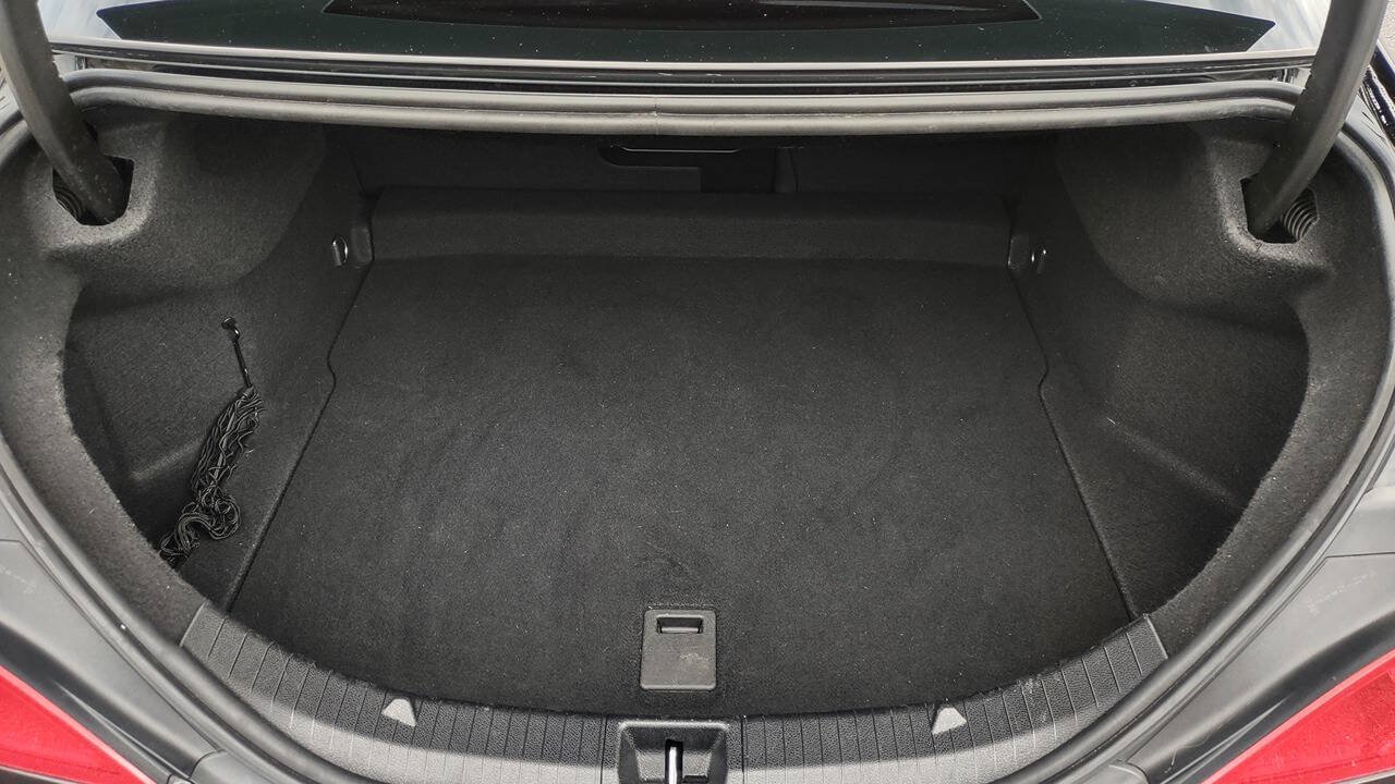 Used 2018 Mercedes-Benz CLA 250 image 30